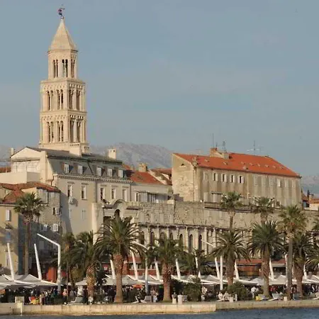 & Toni 3* Спліт