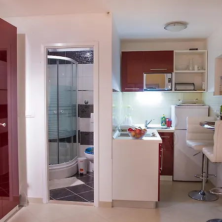 Гостьовий будинок & Toni 3*