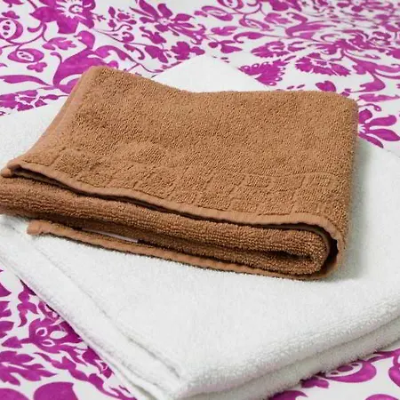 Gæstehus & Toni Split