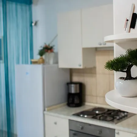 Apartments & Rooms Toni 3* Split
